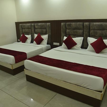 Hotel Satya Residency Katra  Zewnętrze zdjęcie