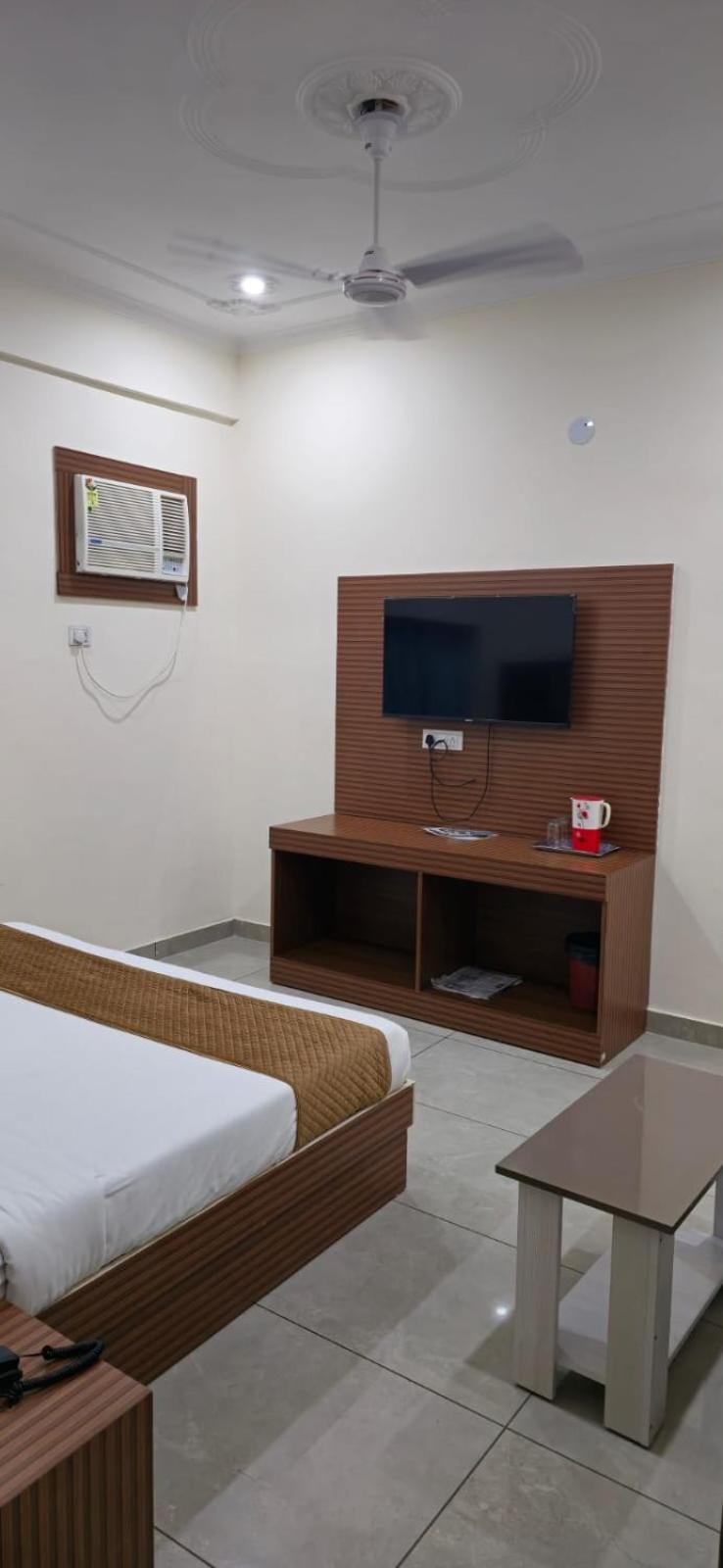 Hotel Satya Residency Katra  Zewnętrze zdjęcie