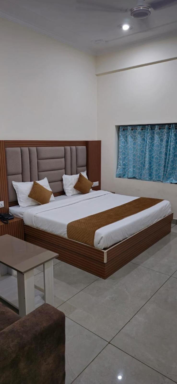 Hotel Satya Residency Katra  Zewnętrze zdjęcie