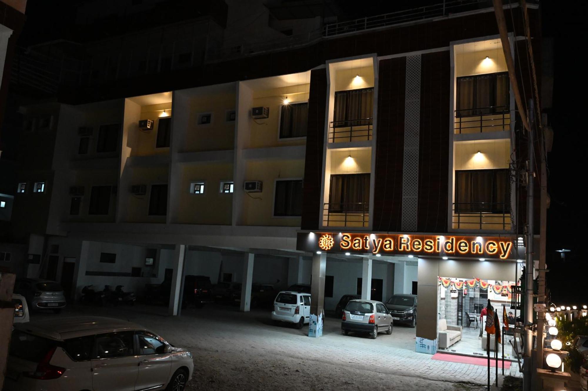 Hotel Satya Residency Katra  Zewnętrze zdjęcie