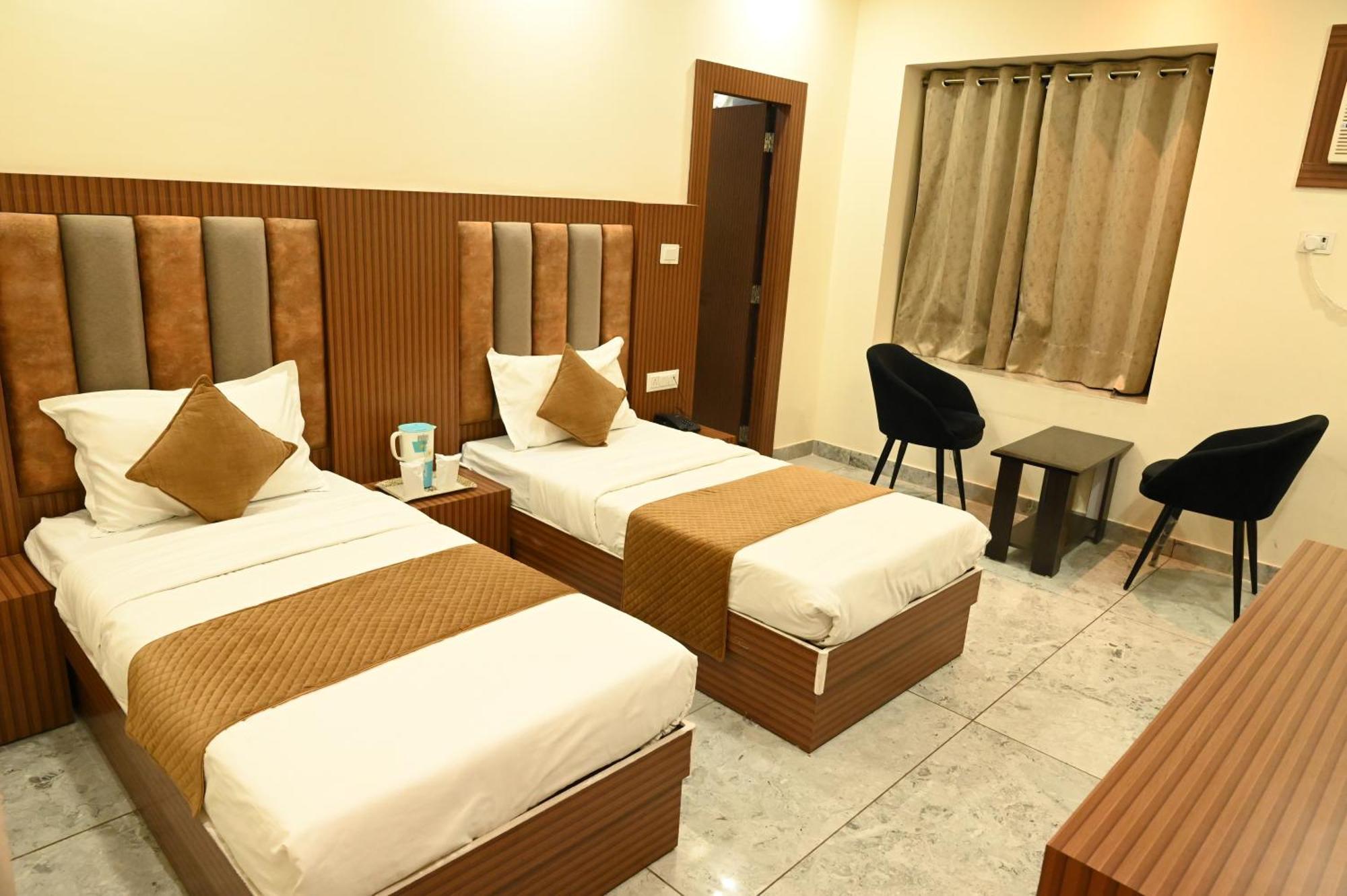 Hotel Satya Residency Katra  Zewnętrze zdjęcie