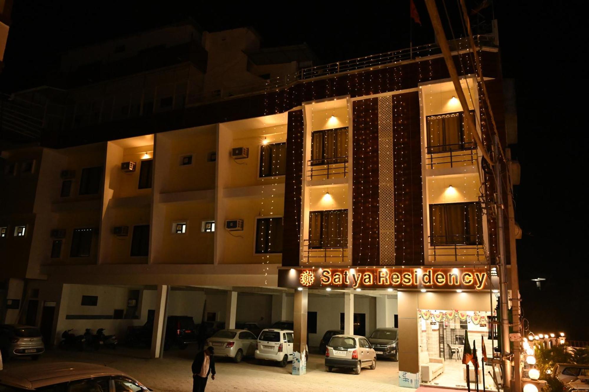 Hotel Satya Residency Katra  Zewnętrze zdjęcie