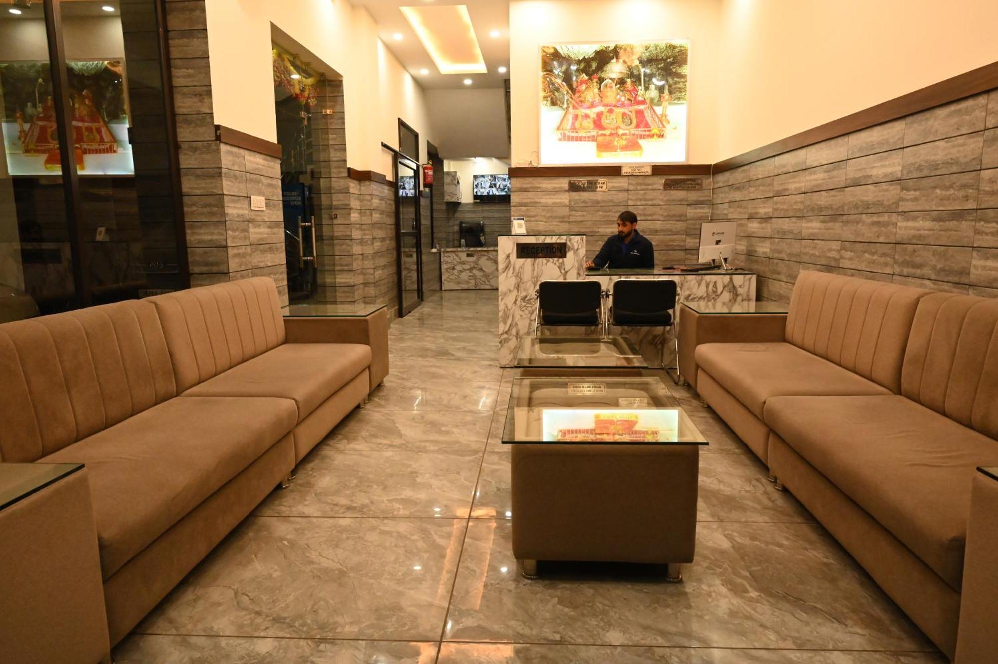 Hotel Satya Residency Katra  Zewnętrze zdjęcie